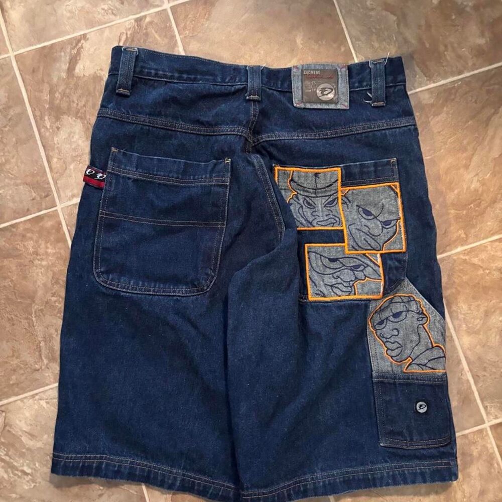 Vintage Y2K 2000s fubu esc character baggy jorts, size 38x11, no flaws